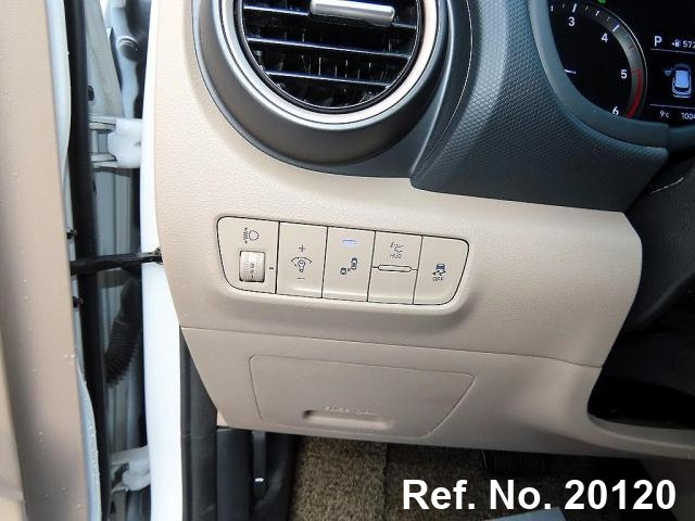  Hyundai / Kona  Stock No. 20120